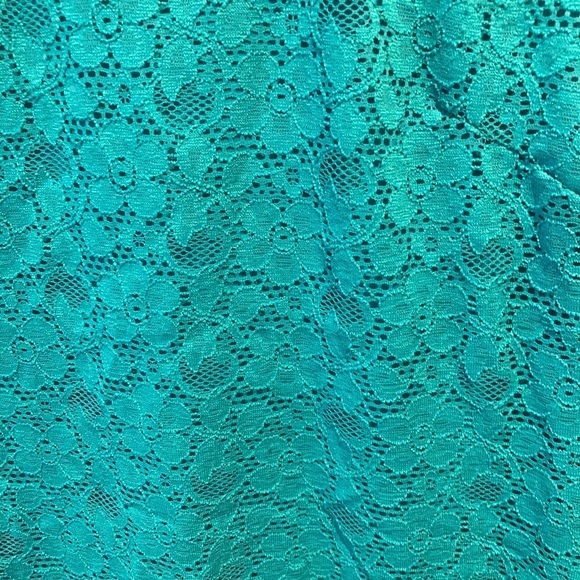 New Francesca’s Collection Emerald Green Lace Dress Size Medium - Picture 2 of 6